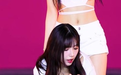 WRITE AS 两团打肿